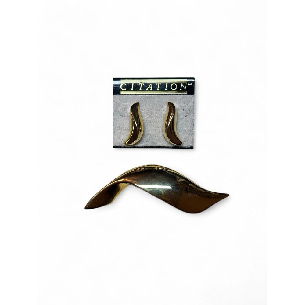 Gold Tone Pierced Earrings And‎ Brooch Pin Set Wave Costume Jewelry Statement
